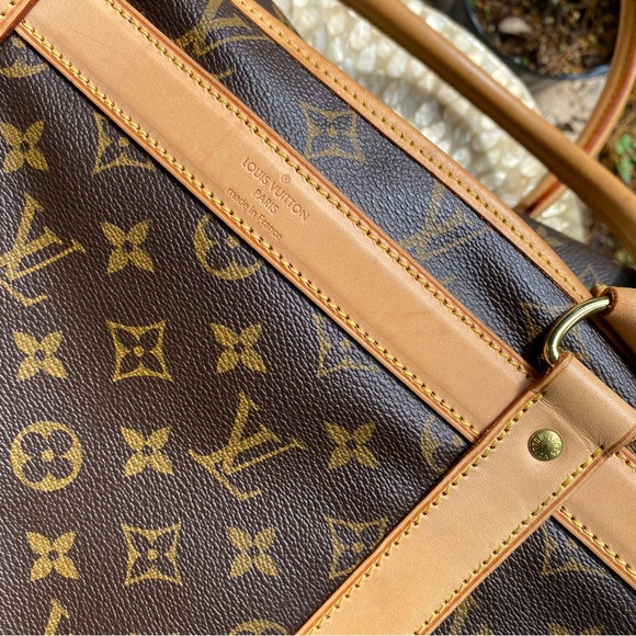 Louis Vuitton Pet Carrier - Picture 14 of 15